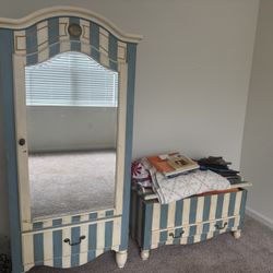 Dresser And Chest 