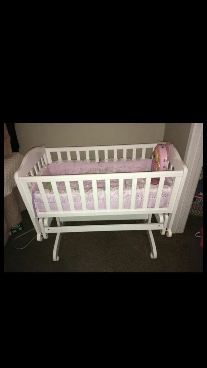 Baby Crib/cradle