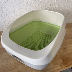 Tidy Cats Breeze Litter Box System – Used but Clean!