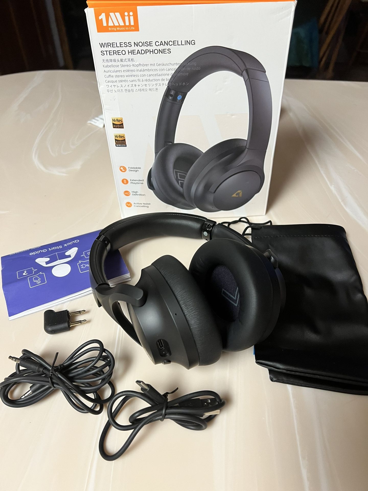 Wireless Noise Cancelling Stereo Headphones