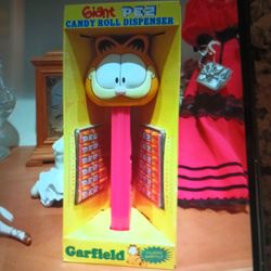 Extra Large Pez Garfield Dispenser