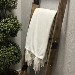 Blanket Ladder $50 New