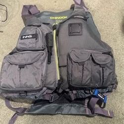 Chinook Fishing/life jacket