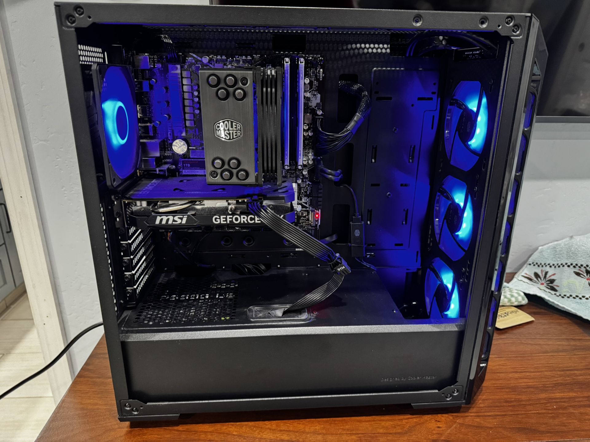 GAMING PC-INCLUDING KEYBOARD