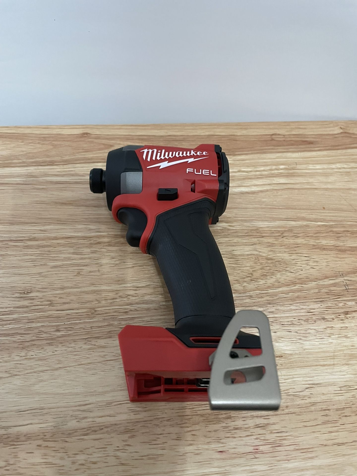 New Milwaukee Impact M18 FUEL 3-Speed (Tool Only Solo Herramienta)