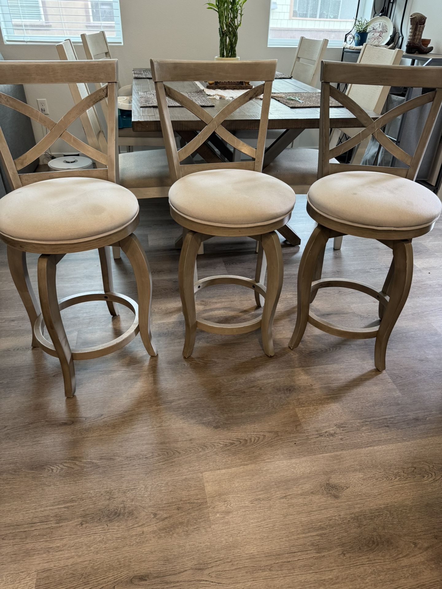 Swivel Barstool Chairs 