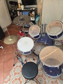 Ludwig Accent Drumset with Meinl Cymbal