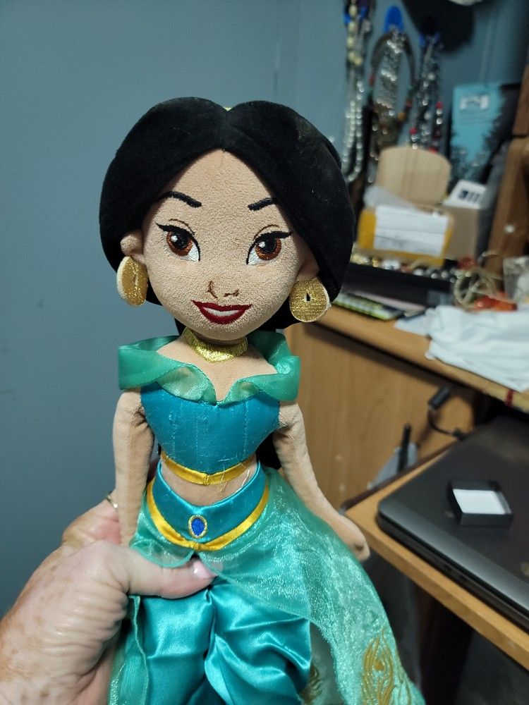 18 Inch Disney Store Jasmine Plush Doll