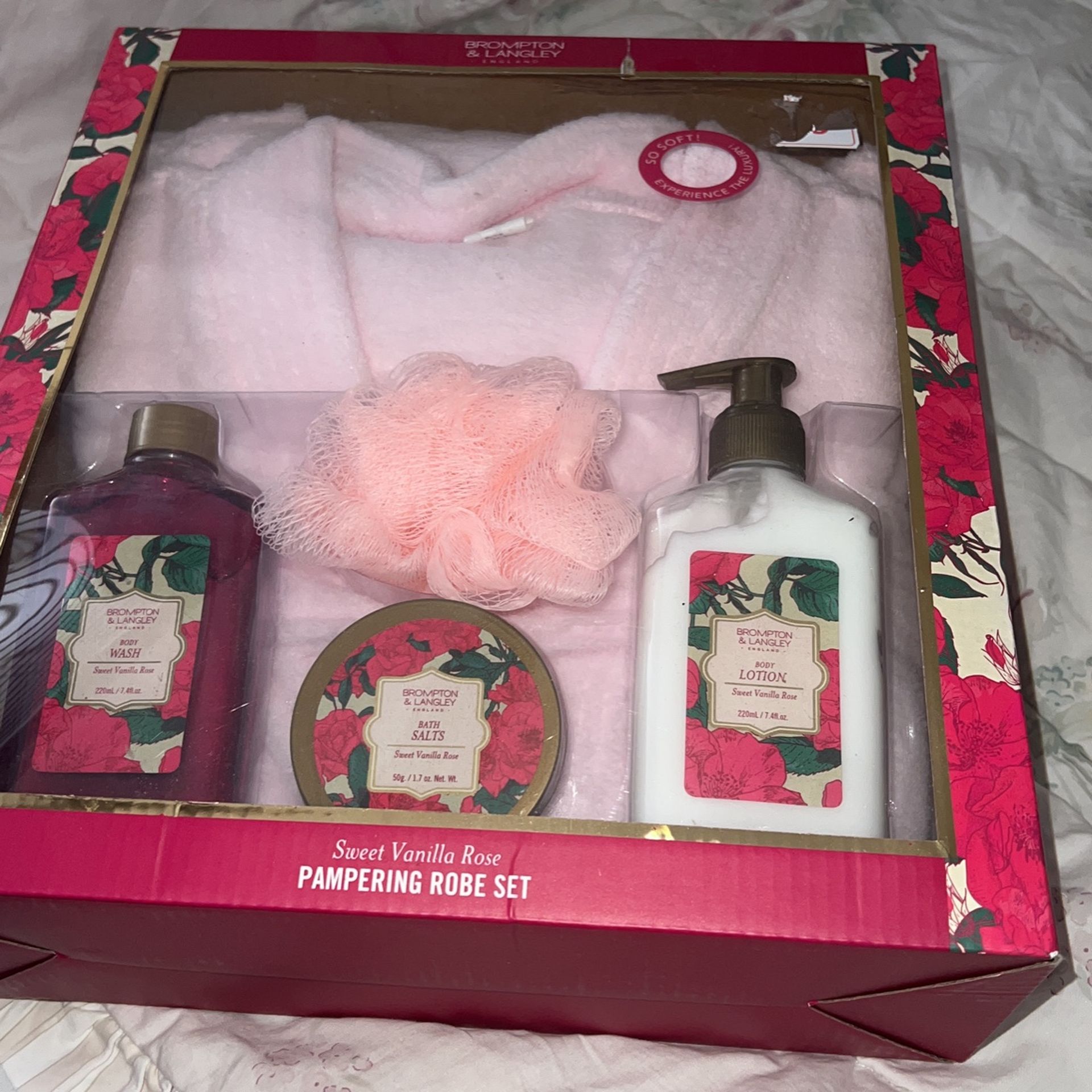 Pampering Robe Set A Gift ๐
