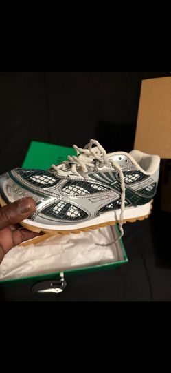 Bottega veneta size 42