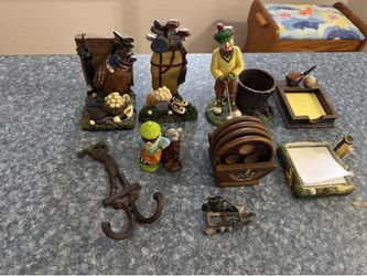 Variety of Golf desk items
