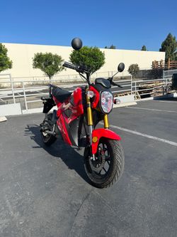 Electric E-Vader 2000w 72v Grom Clone | Street Legal Brand new