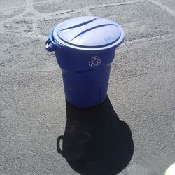 Blue recyclable Container 