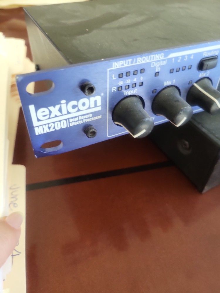 Lexicon MX200