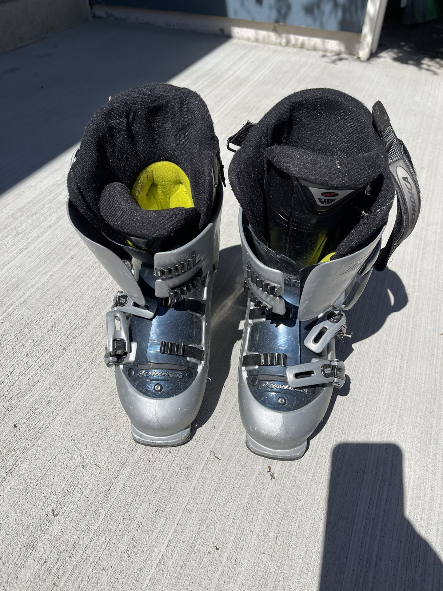 Nordica T 5.1 Black Size 320mm Downhill Ski Boots