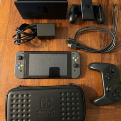 Nintendo Switch + Pro Controller/Case 