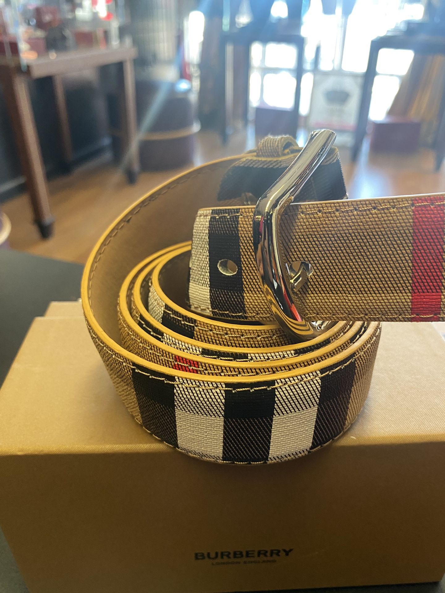 Designer Belt Jewelry & Accessories - Jewelry & Accessories