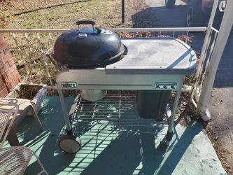 22 inch Weber charcoal grill