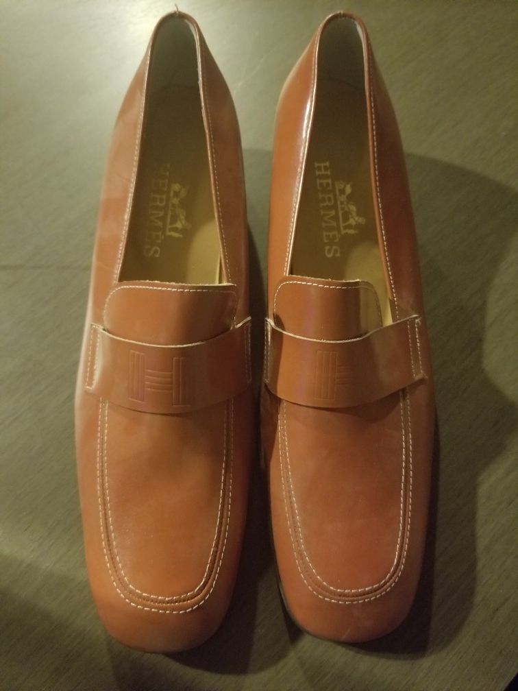 Caramel colored Hermes Women's Leather Loafers