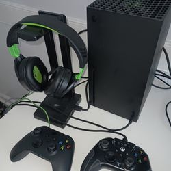 Xbox One Series X w/ Remotes And Headset