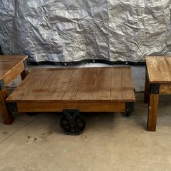 coffee table with end tables 