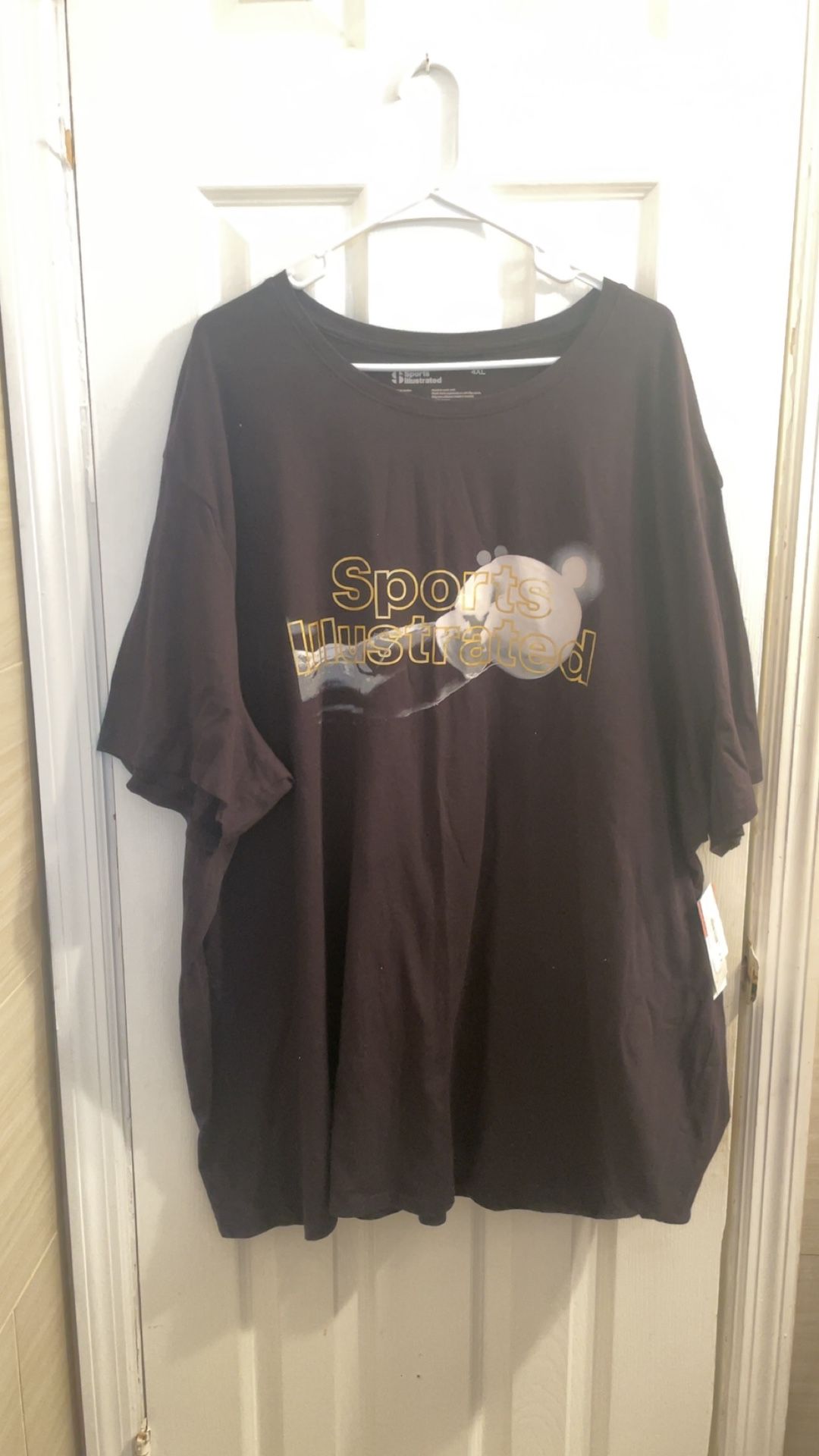 NEW! Sports Illustrated 4XL black tshirt