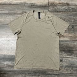 Lululemon Metal Vent Tech T-Shirt Large