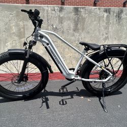 2025 TREKCRAZE T600 Commuter E-Bike