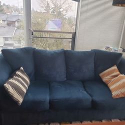 Navy blue couch, good condition, cleaned recently