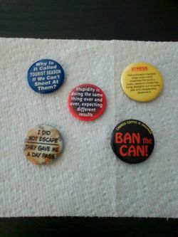 Vintage button lot of 5