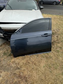 2016 Civic Driver Front Door