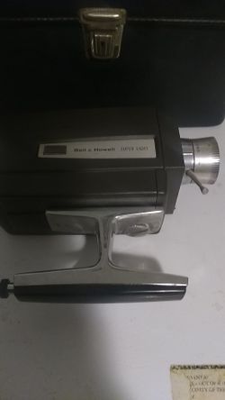 Vintage 1960 Bell & Howell Autoload Super Eight Movie Camera