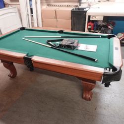 7.25 ft Winstead Pool Table – Full Size Billiard Table