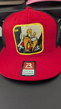 Custom snapback hats