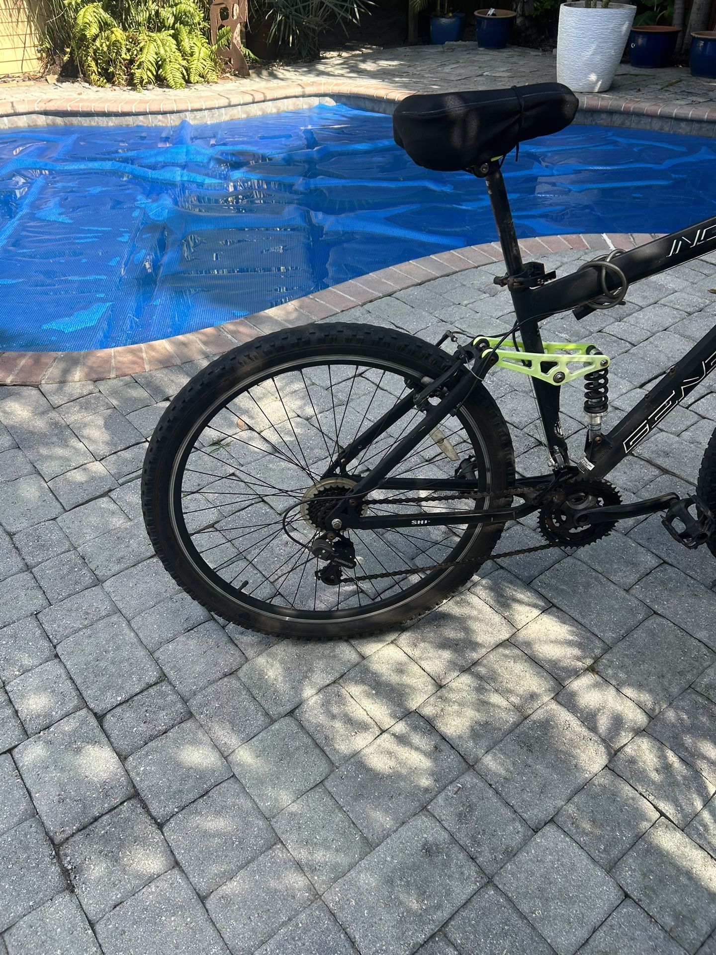 Genesis InclineMountain Bike, 29" Wheels, Adults  Black/Yellow