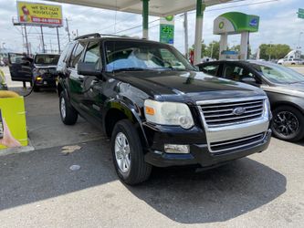 😍😍 08,FORD EXPLORER, 123,000MILES RUNS GREAT, ENGINE & TRANS IN GOOD CONDITION,CAR WELL MAINTAIN, 4*4 / LEATHER INTERIOR 3ROW SEATING. READY TO GO,