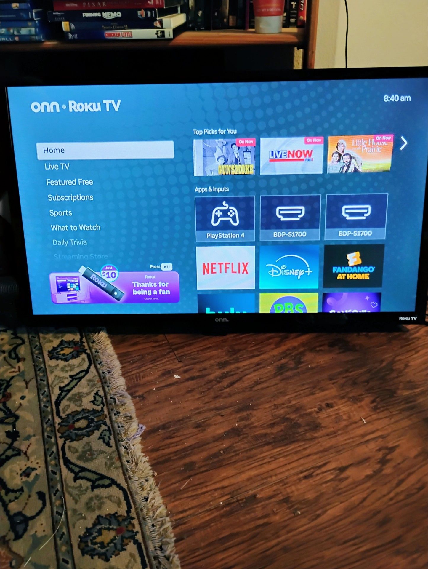 ONN 32" Roku tv pre-owned