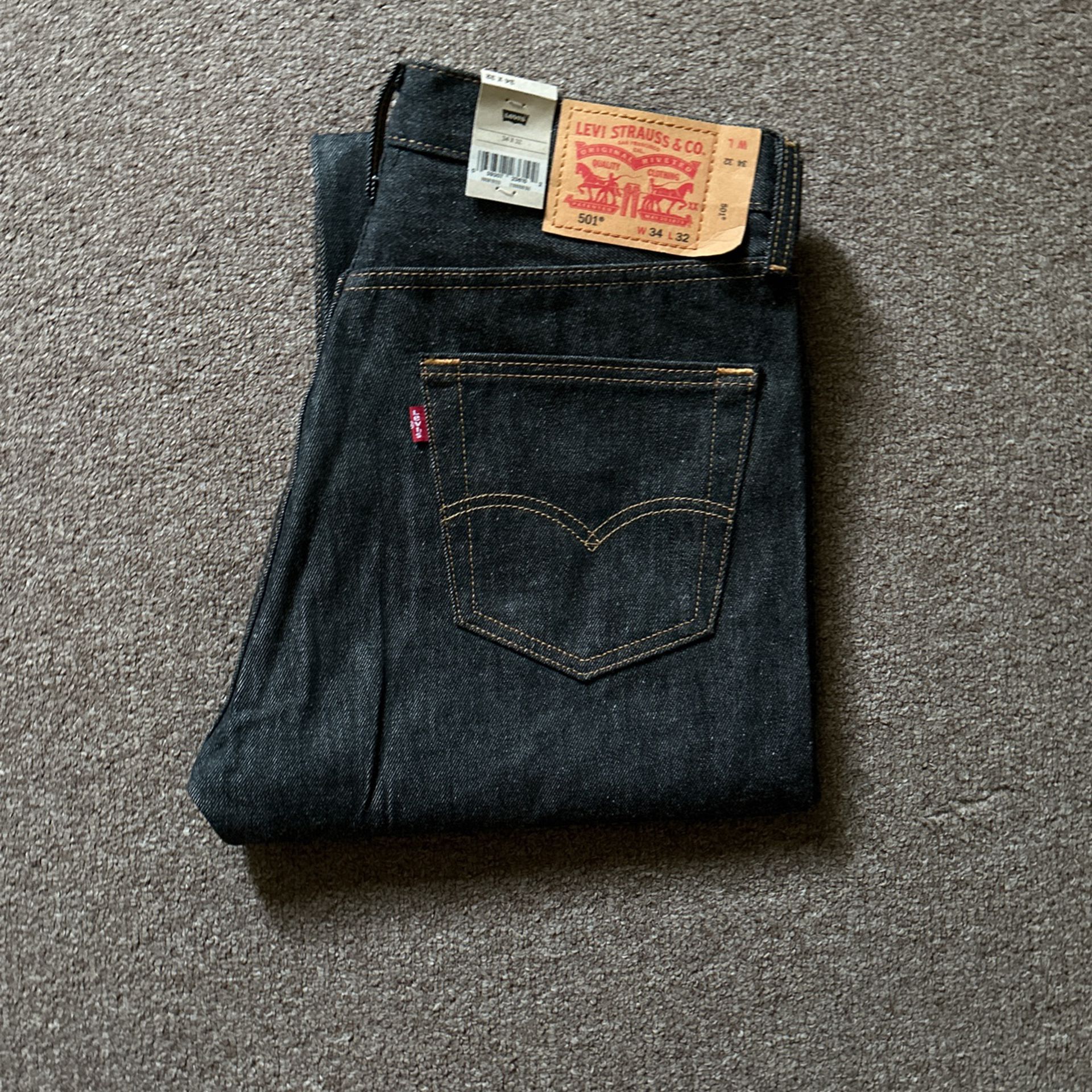 New Levi’s 501 34x32 With Tags