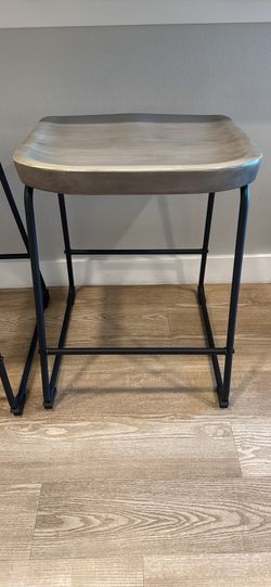 Brand new RC Willy bar stools 2