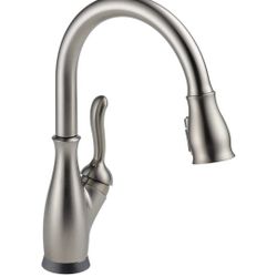Delta Leland Single Handle Pull Down Kitchen Faucet