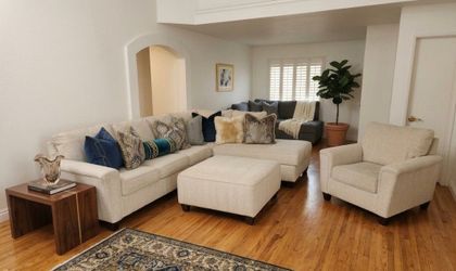 Large Ashley Furniture Sectional Set – Excellent Condition!