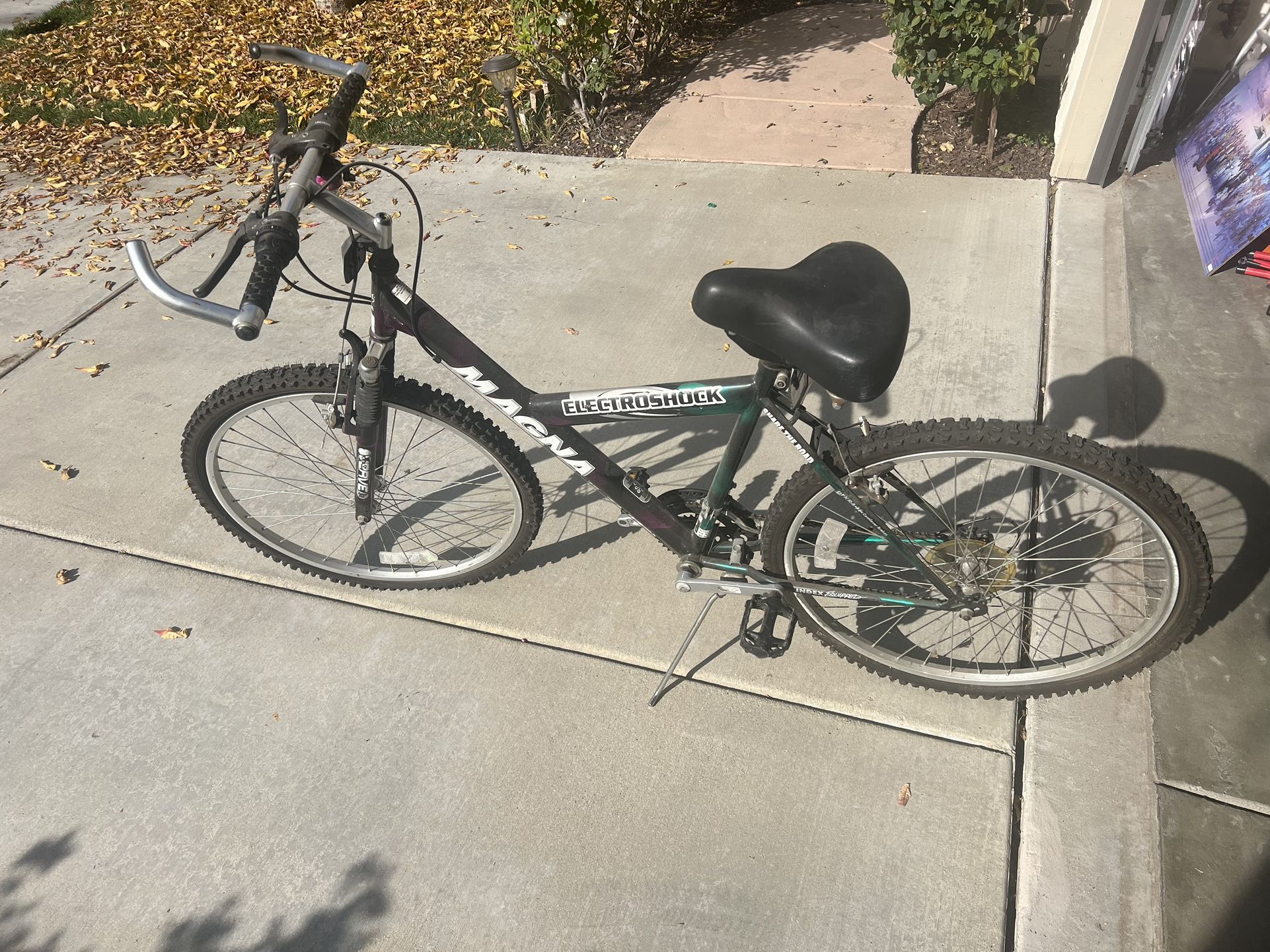 Schwinn 26” Magna Electroshock Mountain Bike