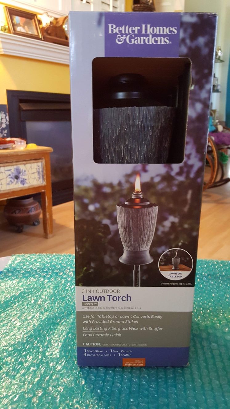 BHG LAWN TORCH ( Brand New)