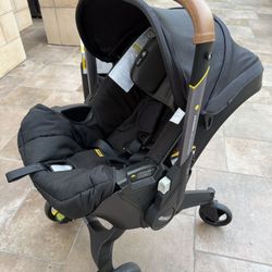 DOONA  + Accessories - In great Condition! 