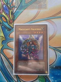 Yugioh Magician's Valkyria (SDSC) NM RARE
