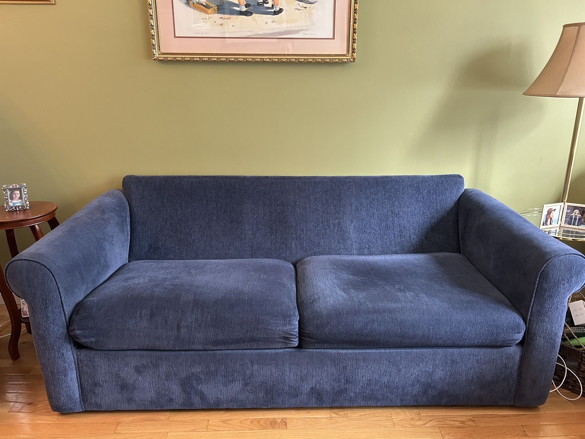 Blue Couch With Pullout Queen Mattress for Sale in Bay Shore, NY OfferUp