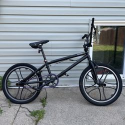 Mongoose Mode 270 Bmx