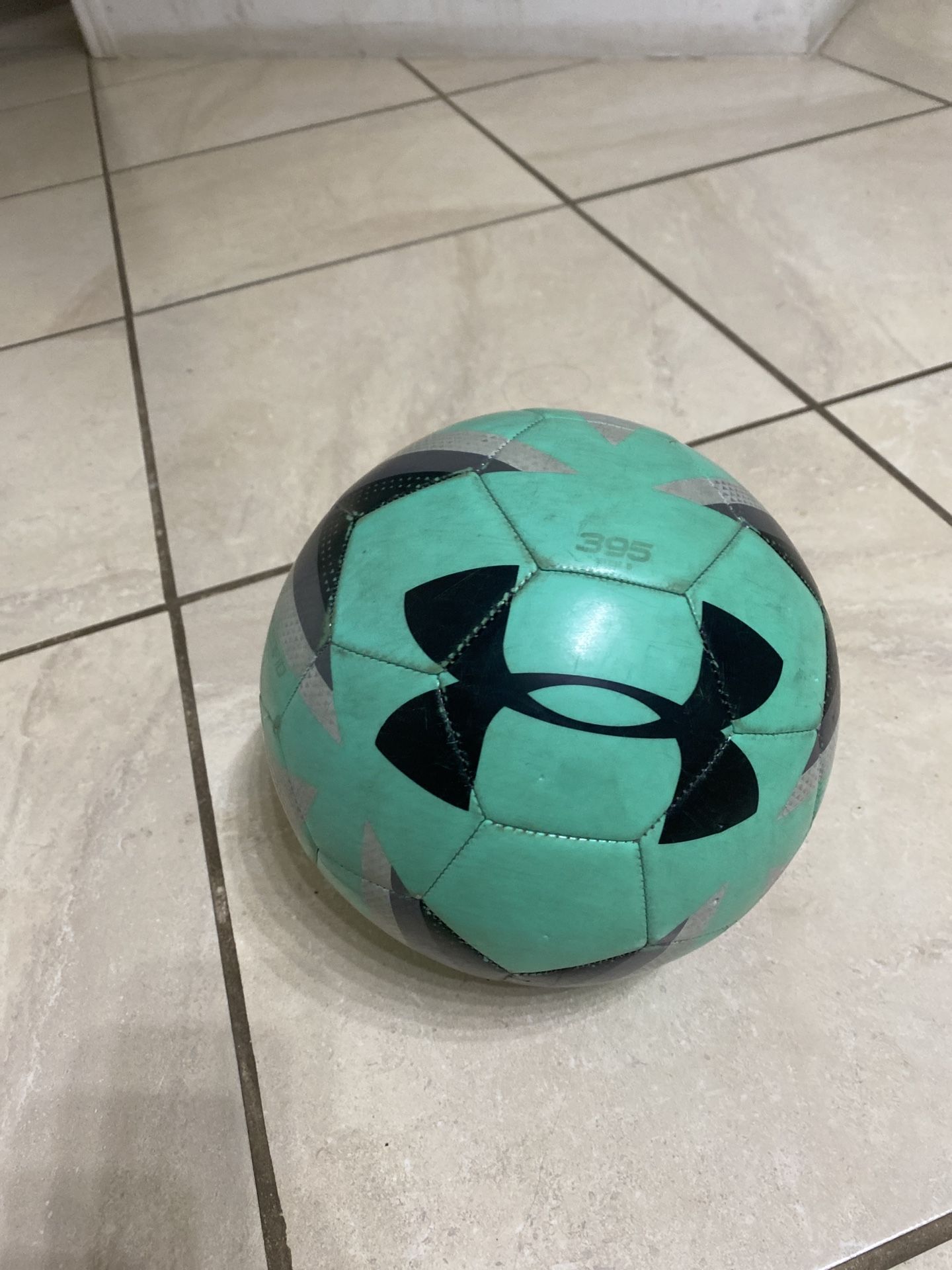 Under Armour 395 Soccer Ball Size 5