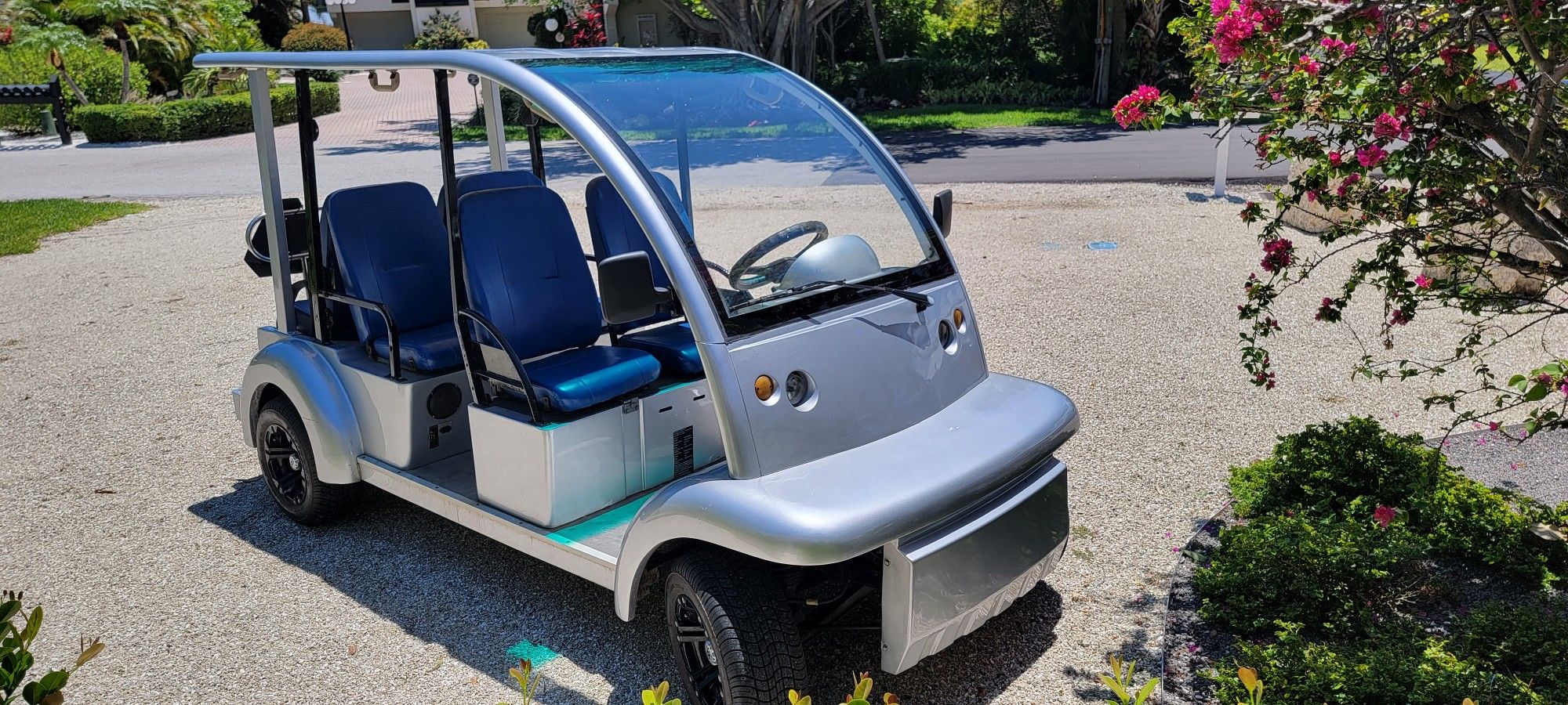 2011 6-p STAR ELECTRIC Golf Cart