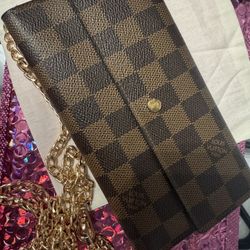 Louis Vuitton Damier Ebene Pattern Wallet 